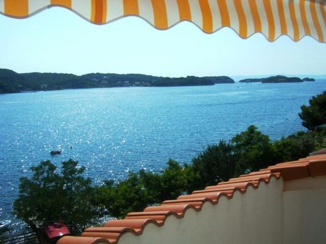 Apartman Supetarska Draga Apartment Екстериор снимка