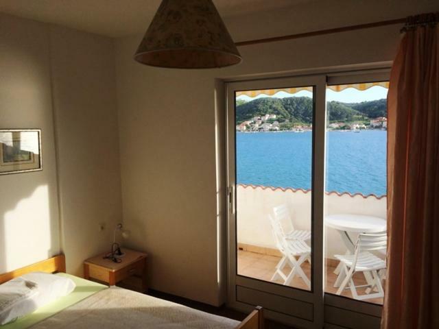 Apartman Supetarska Draga Apartment Екстериор снимка